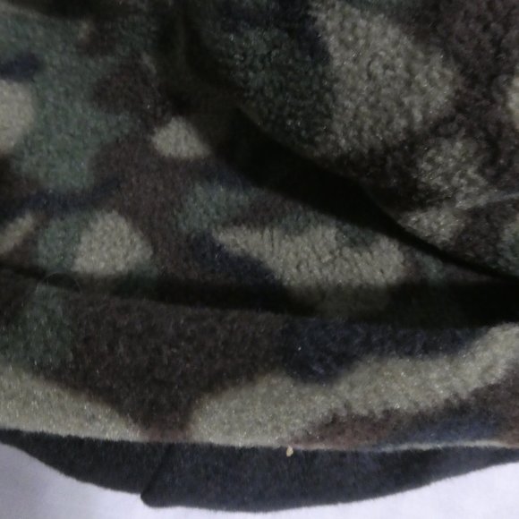 Fleece Camouflage / Camo Hat | s-m, small - medium | 100% polyester | NWOT - Picture 3 of 9